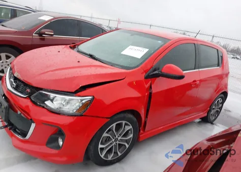 2018 Chevrolet Sonic Lt Auto z USA, uszkodzony, nr VIN 1G1JD6SH3J4121736